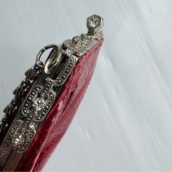 Vintage Cami International Elegant Red Snakeskin texture Bag leather mini bag - Picture 7 of 9